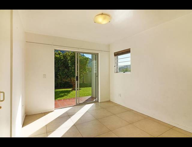 2 BEDROOM PROPERTY TO RENT IN BEACH ESTATE